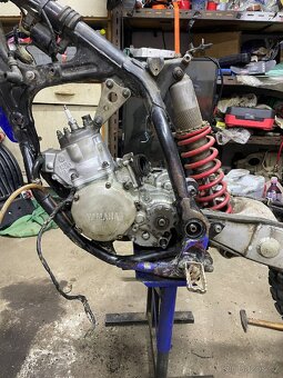 Yamaha YZ 125 1999 - 6