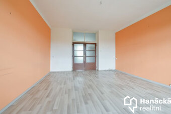 Prodej prostorného bytu 3+1+jídelna v Přerově - 6