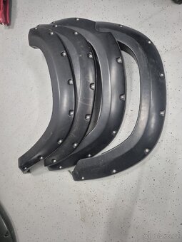 Originální lemy Dodge RAM 4-5generace - 6