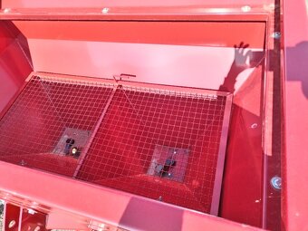 Dvoutalířové rozmetadlo - 6