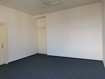 Pronájem, Kanceláře, 27m2 - Pardubice - Semtín, ev.č. 00099 - 6
