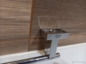 Grohe Essentials Cube Držák na ručníky 60 cm (40509001) - 6