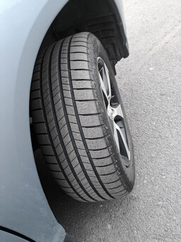 Prodám LEXUS RX350 r.v. 2008 - 6