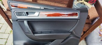 Volkswagen Touareg 2 7P čalounění - 6