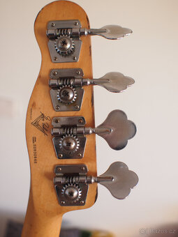 Squier Vintage Modified Telecaster Bass. - 6