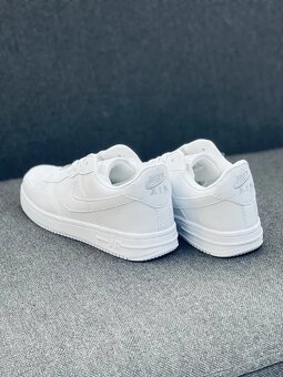 Nové tenisky Nike Air Force - 6