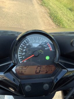 Honda CBR 125R r.v. 2013 - 6