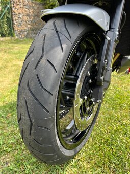 Suzuki gsx KATANA 1000 - 6