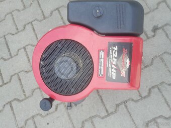 MOTOR DO ZAHRADNIHO TRAKTORU BRIGGS - 6