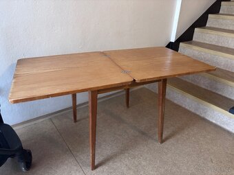 Rozkladaci dreveny stolek vintage - 6