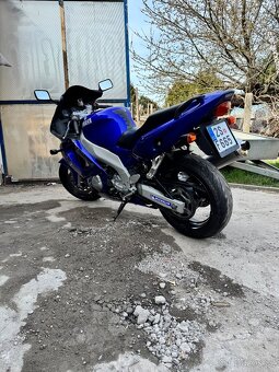 Yamaha yzf 600r - 6