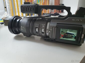 SONY DSR-PD150P | Professionalní kamera 3CCD / DVCAM - 6