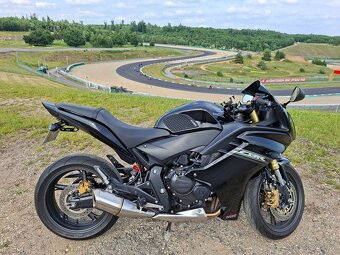 Honda CBR 600FA 2012 - 6
