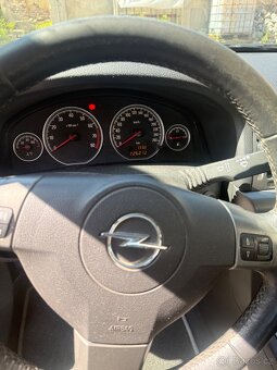 Opel Vectra C 1.8 16V - 6