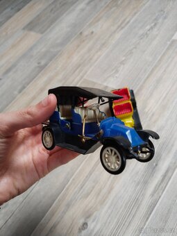 Modely starých aut - 6