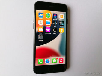 Smartphone Apple iPhone 7 128GB Black - chytrý telefon - 6