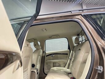 Volvo XC70 D5 AWD SUMMUM - 6