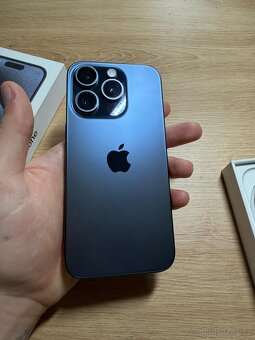 Apple iPhone 15 Pro 128 GB Modrý titan, TOP STAV - 6