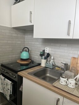 Kuchynská linka IKEA metod (vcetne plyn.sporaku a trouby) - 6