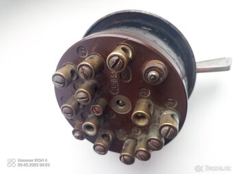 Bosch spínacískříňka. - 6