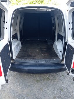 VW Caddy Maxi - 6
