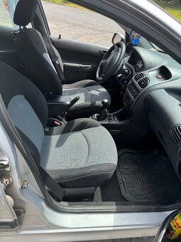 Peugeot 206 - 6