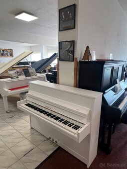 Bílé pianino Weinbach-Petrof se zárukou 5 let, doprava zdarm - 6