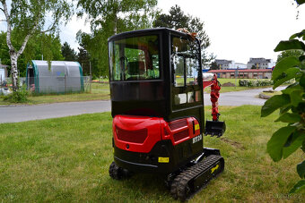 Minibagr Zethos HT2000 (tříválec 26 koní) - 6