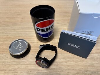 Seiko 5 Sports GMT Pepsi - 6