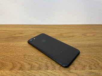 Apple iPhone 7 128GB Black - baterie 88% - 6