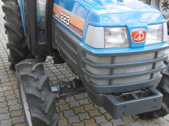Malotraktor ISEKI TF223D s originál kabinou - 6