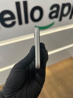 Apple iPhone 11 64GB Silver - 6