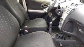 TOYOTA Yaris 1,0VVT-i Comfort ČR - 6