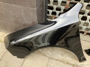 Levý i pravý přední blatník Škoda Octavia 2, barva 9910 - 6