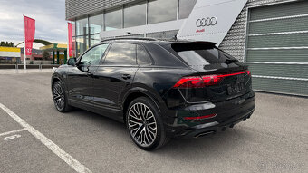 AUDI Q8 3.0TDI 210kW quattro Sline black optik ODPOCET DPH - 6