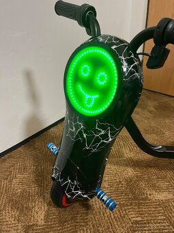 Driftovací elektrická tříkolka pro děti - 6