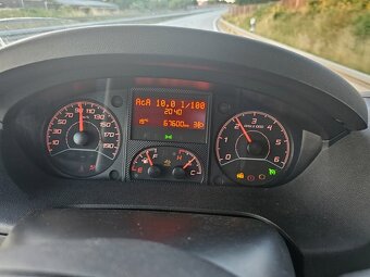 obytné auto Sunlight A68 Capron 2.3JTD 2015 6osob jízda i sp - 6