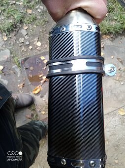prodám výfuk akrapovič - 6