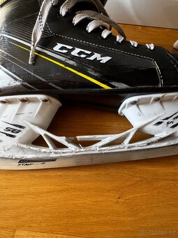 Brusle CCM Tacks 9050 (vel 8,5 = 44 EUR) - 6