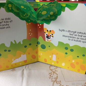 Panoramatická obrázková kniha- Mámy a mláďátka - 6