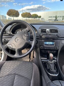 Mercedes Benz W211 - 6