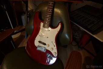 Prodam el gitaru Fender Stratocaster made in U.S.A. - 6