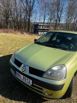 Renault Clio - 6
