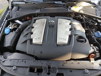 Volkswagen Phaeton 3.0 TDI V6, první registrace 12/2004 - 6