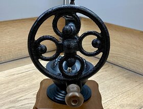 Retro stylový ruční kávomlýnek - 6