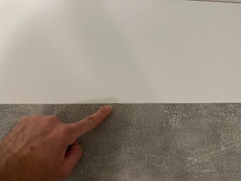 Jídelní stůl se židlemi - 6