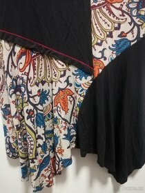 Krásné dámské šaty - 6