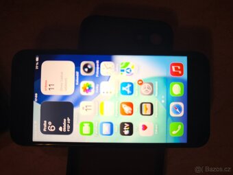 iPhone se generace 128gb - 6