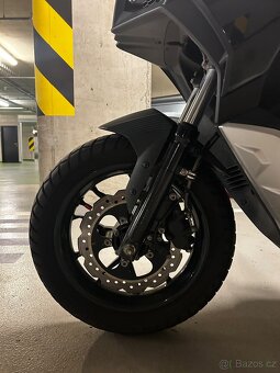 Aprilia SR GT 125 - Praha - Garážované - 6