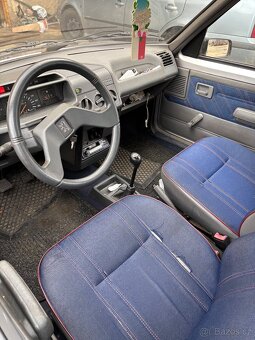 Peugeot 205 - 6